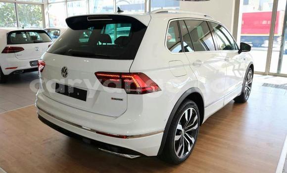 Acheter Occasion Voiture Volkswagen Tiguan Blanc à Windhoek, Namibie Acheter Occasion Voiture Volkswagen Tiguan Blanc à Windhoek, Namibie