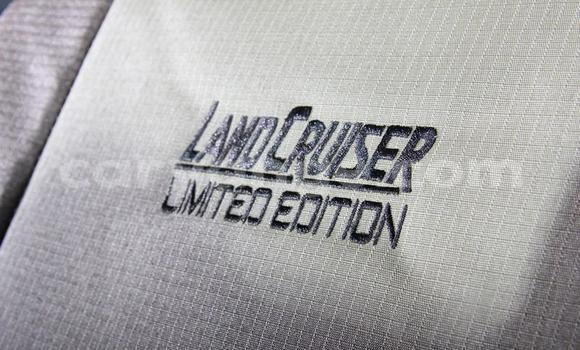 Buy Used Toyota Land Cruiser Green Car in Windhoek in Namibia Buy Used Toyota Land Cruiser Green Car in Windhoek in Namibia