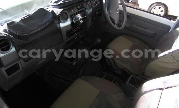 Buy Used Toyota Land Cruiser Green Car in Windhoek in Namibia Buy Used Toyota Land Cruiser Green Car in Windhoek in Namibia