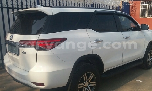 Buy Used Toyota Fortuner White Car in Rundu in Namibia Buy Used Toyota Fortuner White Car in Rundu in Namibia