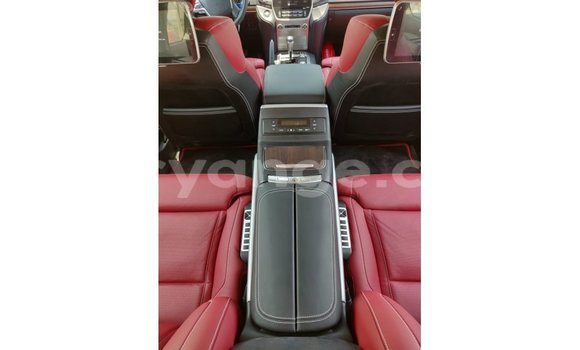 Acheter Import Voiture Toyota Land Cruiser Noir à Import - Dubai, Namibie Acheter Import Voiture Toyota Land Cruiser Noir à Import - Dubai, Namibie