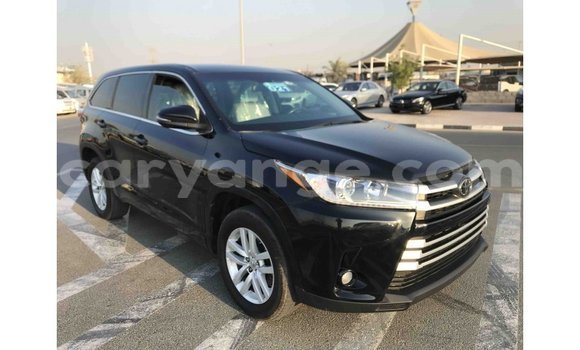Acheter Import Voiture Toyota Highlander Noir à Import - Dubai, Namibie Acheter Import Voiture Toyota Highlander Noir à Import - Dubai, Namibie