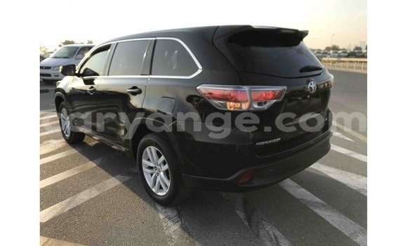 Acheter Import Voiture Toyota Highlander Noir à Import - Dubai, Namibie Acheter Import Voiture Toyota Highlander Noir à Import - Dubai, Namibie