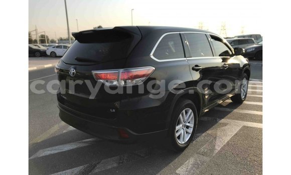 Acheter Import Voiture Toyota Highlander Noir à Import - Dubai, Namibie Acheter Import Voiture Toyota Highlander Noir à Import - Dubai, Namibie