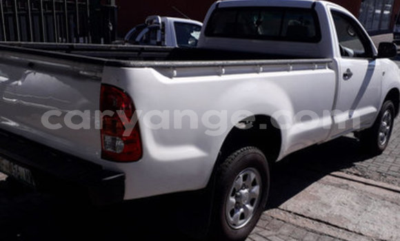Acheter Occasion Voiture Toyota Hilux Blanc à Windhoek, Namibie Acheter Occasion Voiture Toyota Hilux Blanc à Windhoek, Namibie