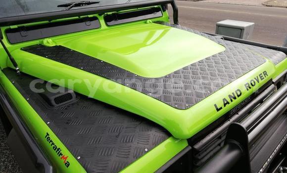 Acheter Occasion Voiture Land Rover Defender Vert à Windhoek, Namibie Acheter Occasion Voiture Land Rover Defender Vert à Windhoek, Namibie