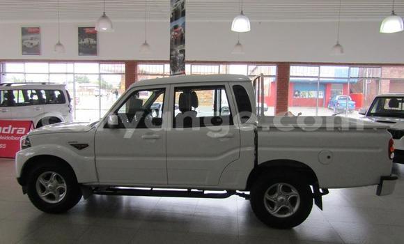 Buy Used Mahindra Armada White Car in Windhoek in Namibia Buy Used Mahindra Armada White Car in Windhoek in Namibia
