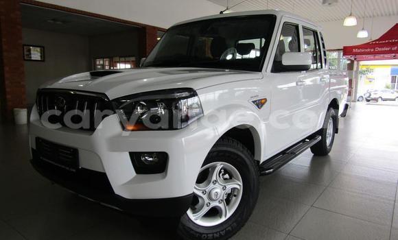 Buy Used Mahindra Armada White Car in Windhoek in Namibia Buy Used Mahindra Armada White Car in Windhoek in Namibia
