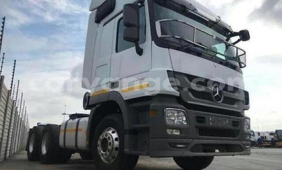 Buy Used Mercedes‒Benz Arocs White Truck in Gobabis in Omaheke