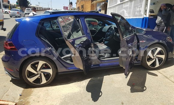 Buy Used Volkswagen Golf Blue Car in Henties Bay in Erongo Buy Used Volkswagen Golf Blue Car in Henties Bay in Erongo