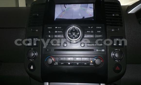 Buy Used Nissan Pathfinder White Car in Windhoek in Namibia Buy Used Nissan Pathfinder White Car in Windhoek in Namibia