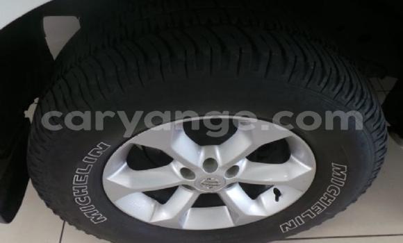 Buy Used Nissan Pathfinder White Car in Windhoek in Namibia Buy Used Nissan Pathfinder White Car in Windhoek in Namibia