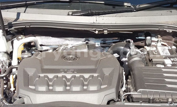 Buy Used Volkswagen Tiguan White Car in Katima Mulilo in Caprivi Buy Used Volkswagen Tiguan White Car in Katima Mulilo in Caprivi