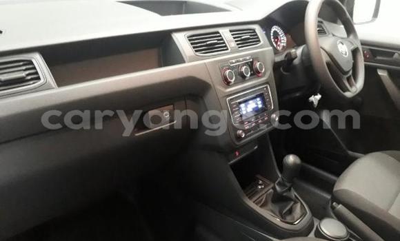 Acheter Occasion Voiture Volkswagen Caddy Blanc à Windhoek, Namibie Acheter Occasion Voiture Volkswagen Caddy Blanc à Windhoek, Namibie