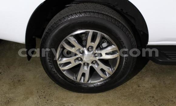 Buy Used Ford Everest White Car in Windhoek in Namibia Buy Used Ford Everest White Car in Windhoek in Namibia