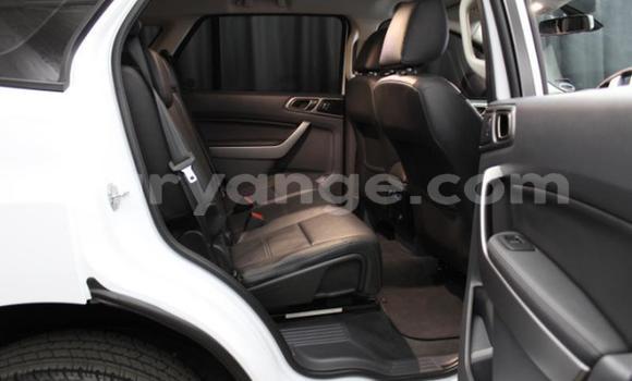 Buy Used Ford Everest White Car in Windhoek in Namibia Buy Used Ford Everest White Car in Windhoek in Namibia