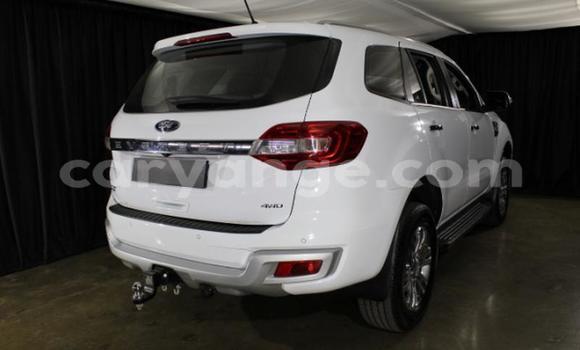 Buy Used Ford Everest White Car in Windhoek in Namibia Buy Used Ford Everest White Car in Windhoek in Namibia