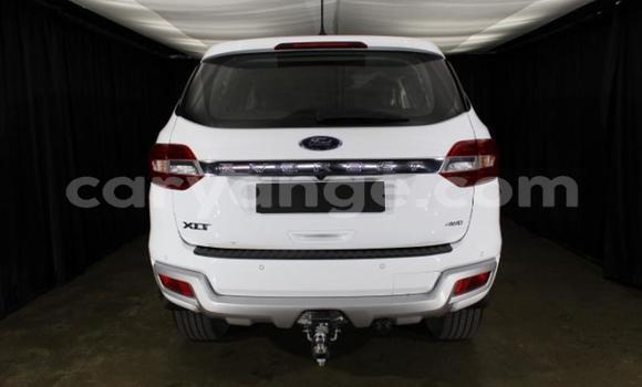 Buy Used Ford Everest White Car in Windhoek in Namibia Buy Used Ford Everest White Car in Windhoek in Namibia