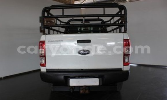 Acheter Occasion Voiture Ford Ranger Blanc à Windhoek, Namibie Acheter Occasion Voiture Ford Ranger Blanc à Windhoek, Namibie