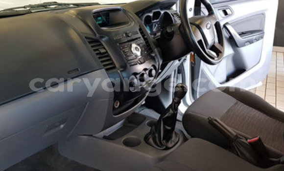 Acheter Occasion Voiture Ford Ranger Blanc à Windhoek, Namibie Acheter Occasion Voiture Ford Ranger Blanc à Windhoek, Namibie