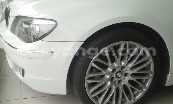 Buy Used BMW 3–Series White Car in Windhoek in Namibia