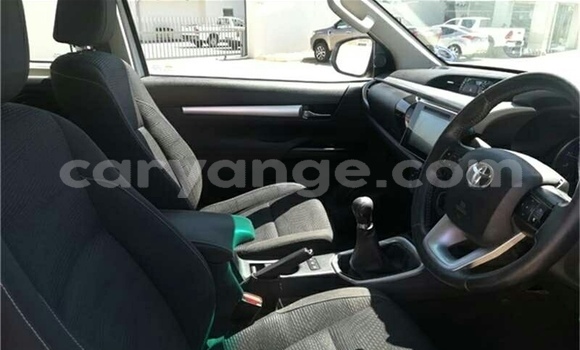 Buy Used Toyota Hilux White Car in Usakos in Erongo Buy Used Toyota Hilux White Car in Usakos in Erongo