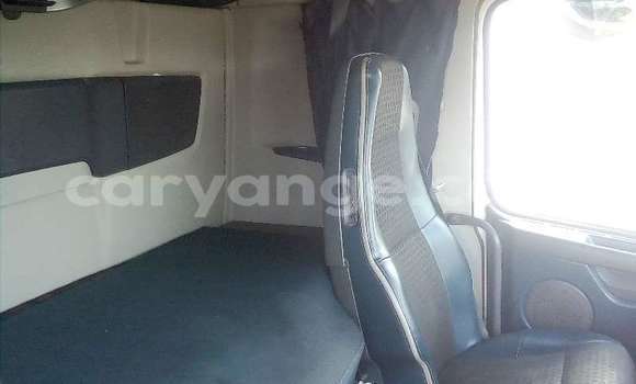 Acheter Occasion Utilitaire Volvo F4 Blanc à Windhoek, Namibie Acheter Occasion Utilitaire Volvo F4 Blanc à Windhoek, Namibie