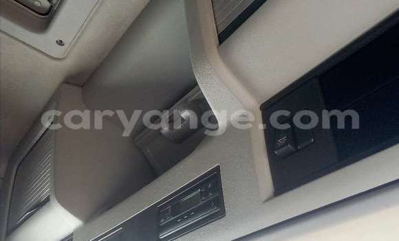 Acheter Occasion Utilitaire Volvo F4 Blanc à Windhoek, Namibie Acheter Occasion Utilitaire Volvo F4 Blanc à Windhoek, Namibie