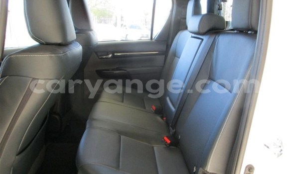 Buy Used Toyota Hilux White Car in Karasburg in Karas Buy Used Toyota Hilux White Car in Karasburg in Karas