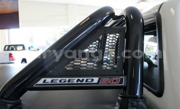 Buy Used Toyota Hilux White Car in Karasburg in Karas Buy Used Toyota Hilux White Car in Karasburg in Karas