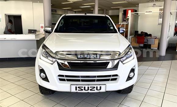 Buy Used Isuzu D–MAX White Car in Karasburg in Karas Buy Used Isuzu D–MAX White Car in Karasburg in Karas