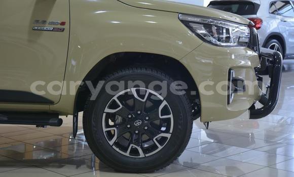 Buy Used Toyota Hilux Beige Car in Henties Bay in Erongo Buy Used Toyota Hilux Beige Car in Henties Bay in Erongo