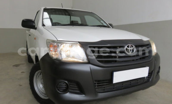 Acheter Occasion Voiture Toyota Hilux Blanc à Usakos, Erongo Acheter Occasion Voiture Toyota Hilux Blanc à Usakos, Erongo