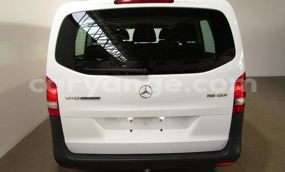 Acheter Occasion Voiture Mercedes-Benz Vito Blanc à Windhoek, Namibie Acheter Occasion Voiture Mercedes-Benz Vito Blanc à Windhoek, Namibie