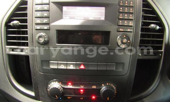 Acheter Occasion Voiture Mercedes-Benz Vito Blanc à Windhoek, Namibie Acheter Occasion Voiture Mercedes-Benz Vito Blanc à Windhoek, Namibie