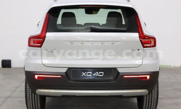 Acheter Occasion Voiture Volvo XC40 Blanc à Windhoek, Namibie Acheter Occasion Voiture Volvo XC40 Blanc à Windhoek, Namibie