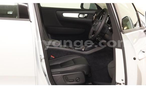 Acheter Occasion Voiture Volvo XC40 Blanc à Windhoek, Namibie Acheter Occasion Voiture Volvo XC40 Blanc à Windhoek, Namibie