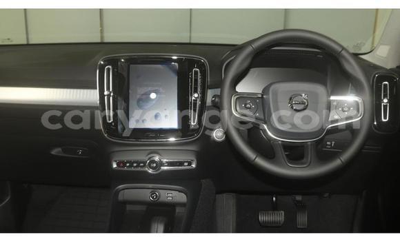 Acheter Occasion Voiture Volvo XC40 Blanc à Windhoek, Namibie Acheter Occasion Voiture Volvo XC40 Blanc à Windhoek, Namibie