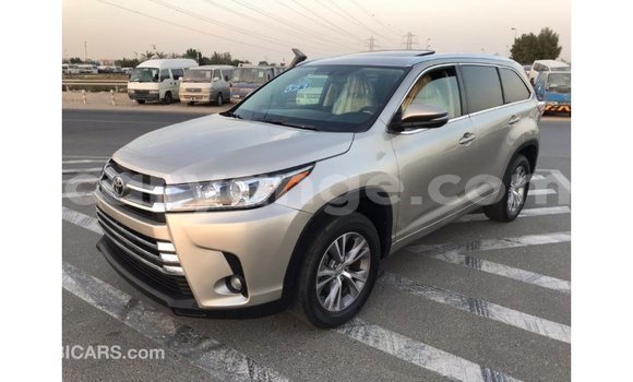 Acheter Import Voiture Toyota Highlander Autre à Import - Dubai, Namibie Acheter Import Voiture Toyota Highlander Autre à Import - Dubai, Namibie