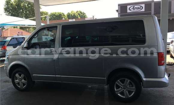 Buy Used Volkswagen Caravelle Silver Car in Windhoek in Namibia Buy Used Volkswagen Caravelle Silver Car in Windhoek in Namibia
