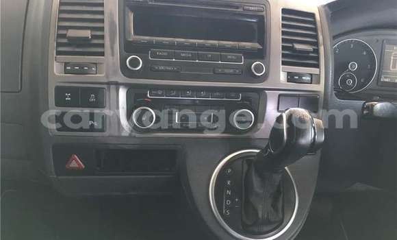 Buy Used Volkswagen Caravelle Silver Car in Windhoek in Namibia Buy Used Volkswagen Caravelle Silver Car in Windhoek in Namibia