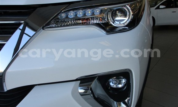 Buy Used Toyota Fortuner White Car in Karasburg in Karas Buy Used Toyota Fortuner White Car in Karasburg in Karas