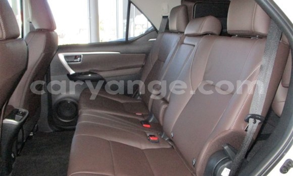 Buy Used Toyota Fortuner White Car in Karasburg in Karas Buy Used Toyota Fortuner White Car in Karasburg in Karas