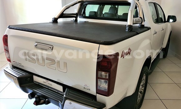 Buy Used Isuzu KB White Car in Karasburg in Karas Buy Used Isuzu KB White Car in Karasburg in Karas