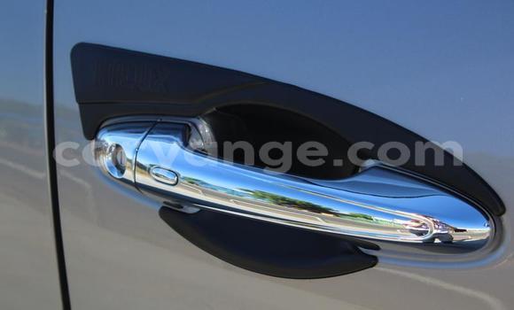 Acheter Occasion Voiture Toyota Hilux Gris à Windhoek, Namibie Acheter Occasion Voiture Toyota Hilux Gris à Windhoek, Namibie