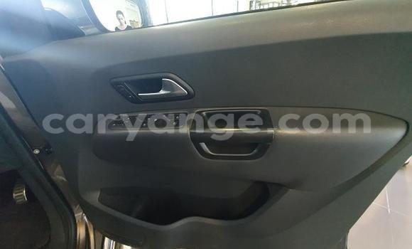 Buy Used Volkswagen Amarok Silver Car in Karasburg in Karas Buy Used Volkswagen Amarok Silver Car in Karasburg in Karas