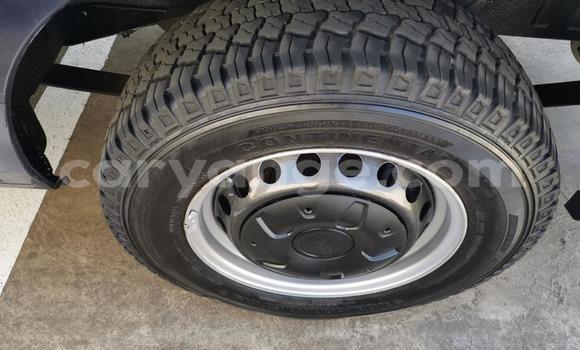 Acheter Occasion Voiture Ford Tourneo Custom Bleu à Windhoek, Namibie Acheter Occasion Voiture Ford Tourneo Custom Bleu à Windhoek, Namibie