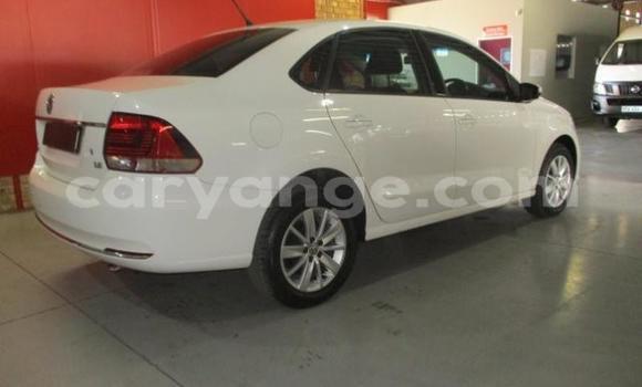 Acheter Occasion Voiture Volkswagen Polo Blanc à Windhoek, Namibie Acheter Occasion Voiture Volkswagen Polo Blanc à Windhoek, Namibie