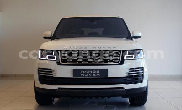 Acheter Occasion Voiture Land Rover Range Rover Vogue Blanc à Windhoek, Namibie Acheter Occasion Voiture Land Rover Range Rover Vogue Blanc à Windhoek, Namibie