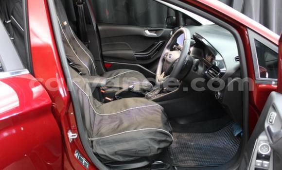 Acheter Occasion Voiture Ford Fiesta Rouge à Windhoek, Namibie Acheter Occasion Voiture Ford Fiesta Rouge à Windhoek, Namibie